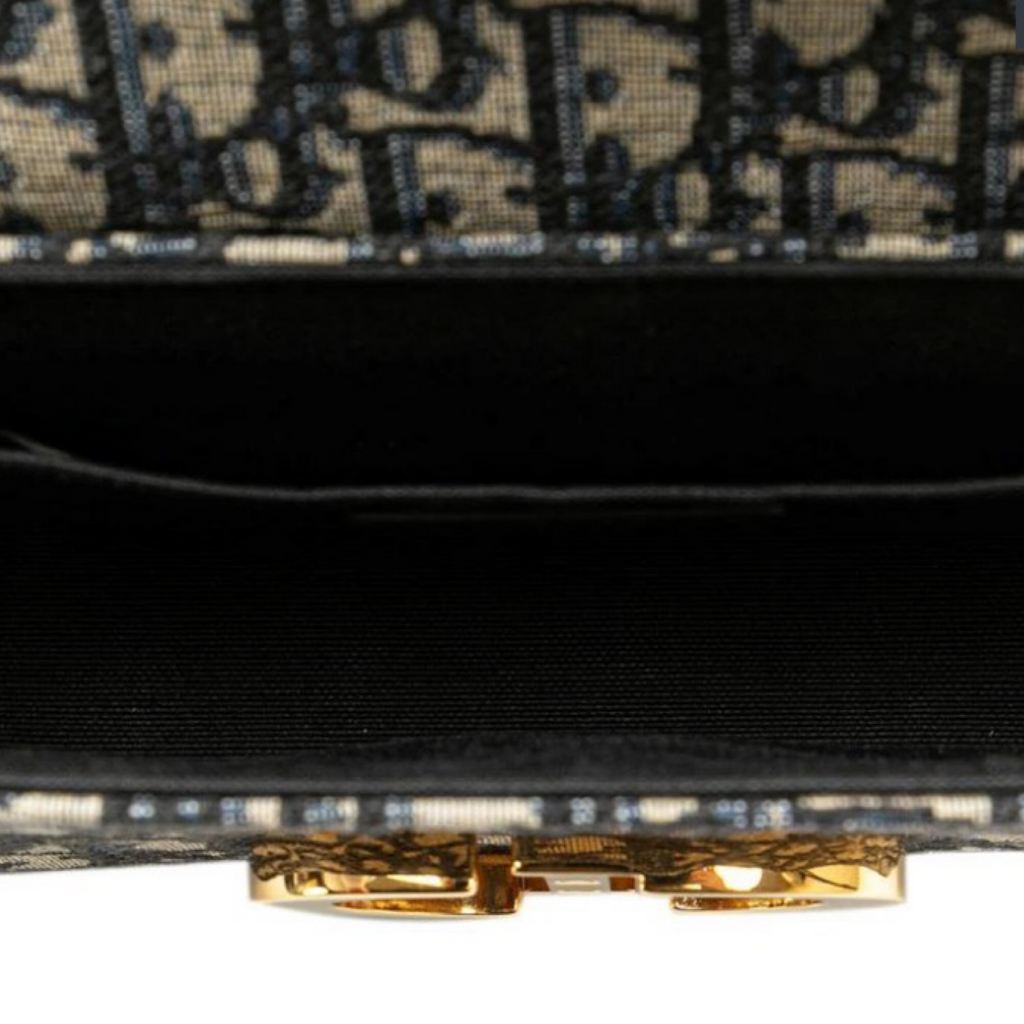 Christian Dior 30 Montaigne Oblique Jacquard Crossbody Shoulder Bag Navy Beige Authentic– Previously Owned
