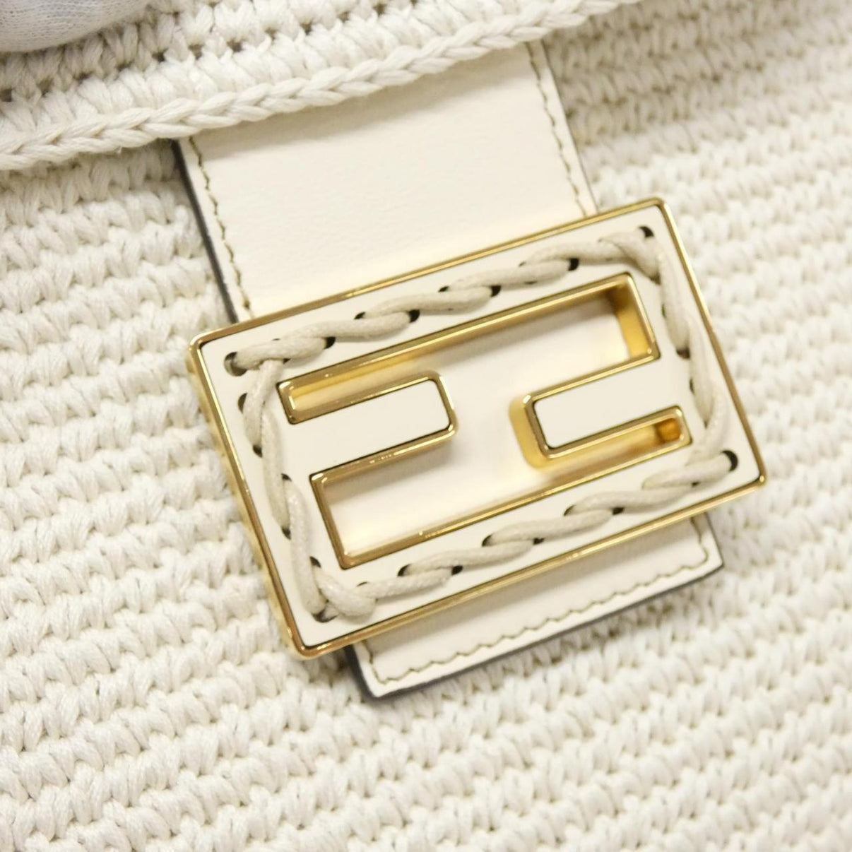 Fendi Croissant Small Canvas Shoulder Bag White – Pre-Owned Great Condition | L’LUXE Authentic’s