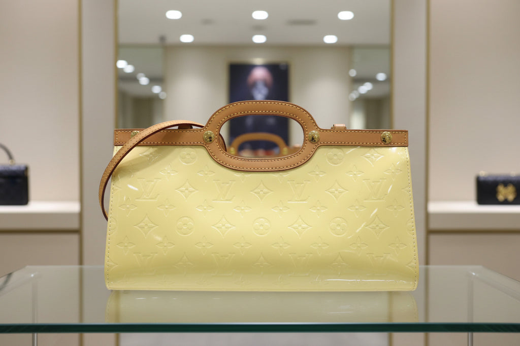 Louis Vuitton Roxbury Drive Monogram Vernis Patent Leather Previously Owned Authentic