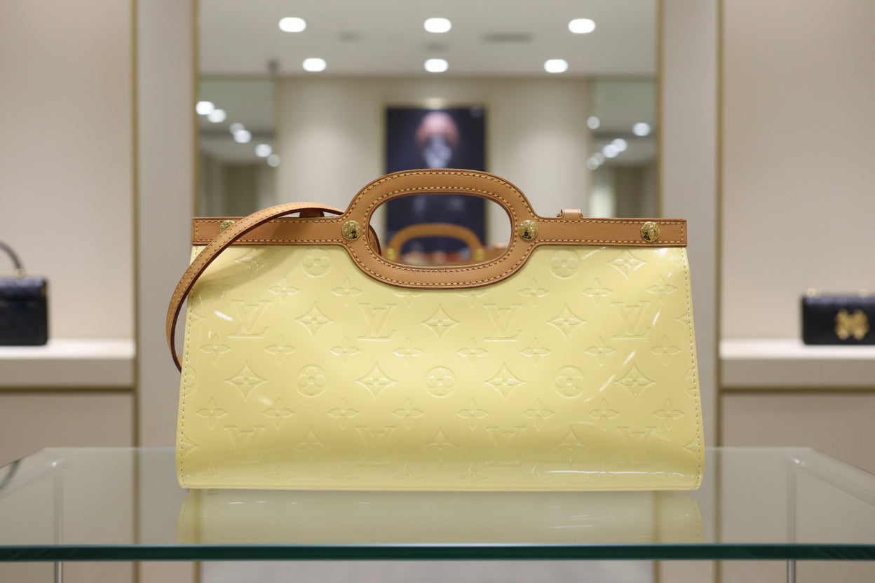 Louis Vuitton Roxbury Drive Monogram Vernis Patent Leather Previously Owned Authentic
