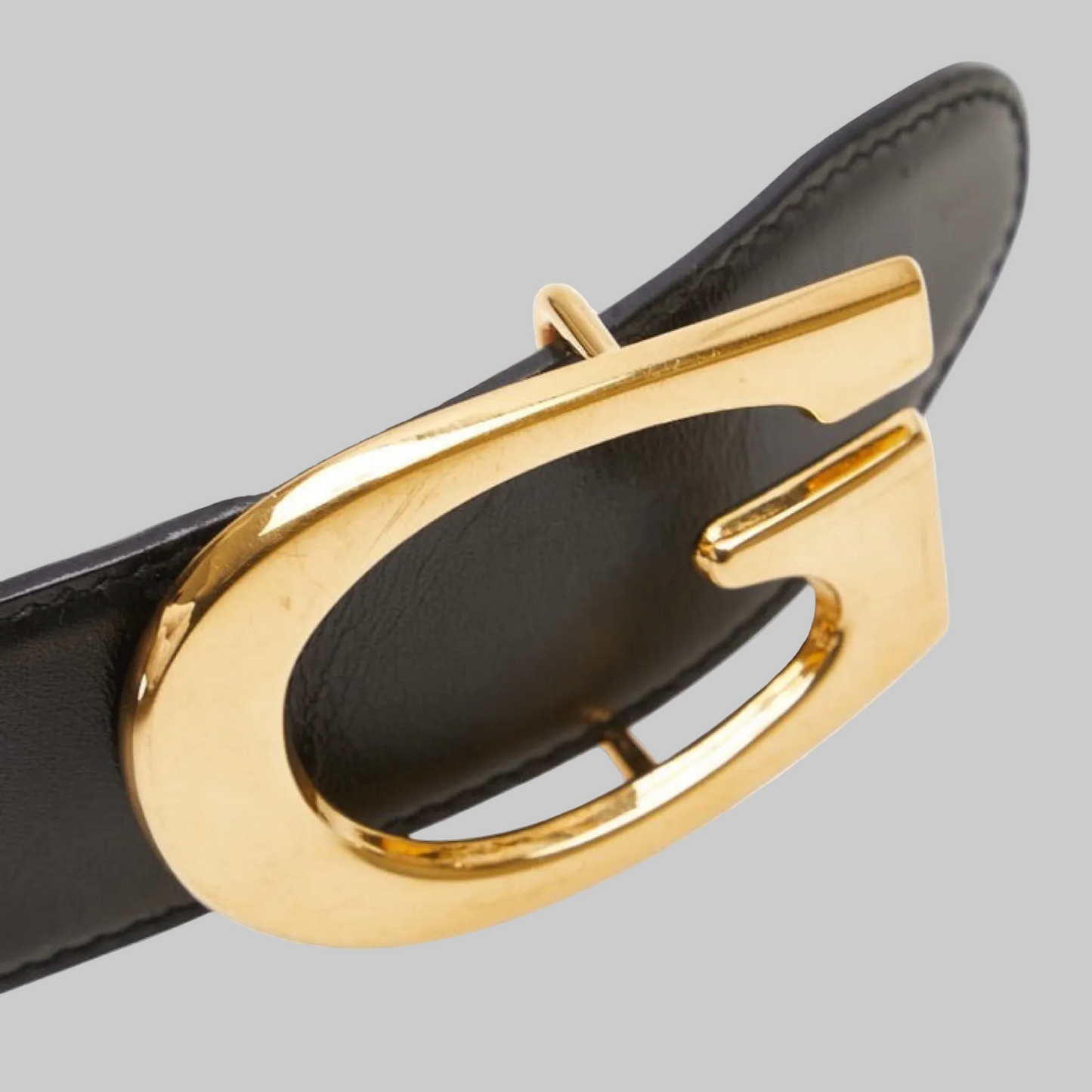 Gucci Black Leather Belt with Gold G Buckle – Ladies – Size 65 (26) Previously Owned | L’LUXE Authentic’s