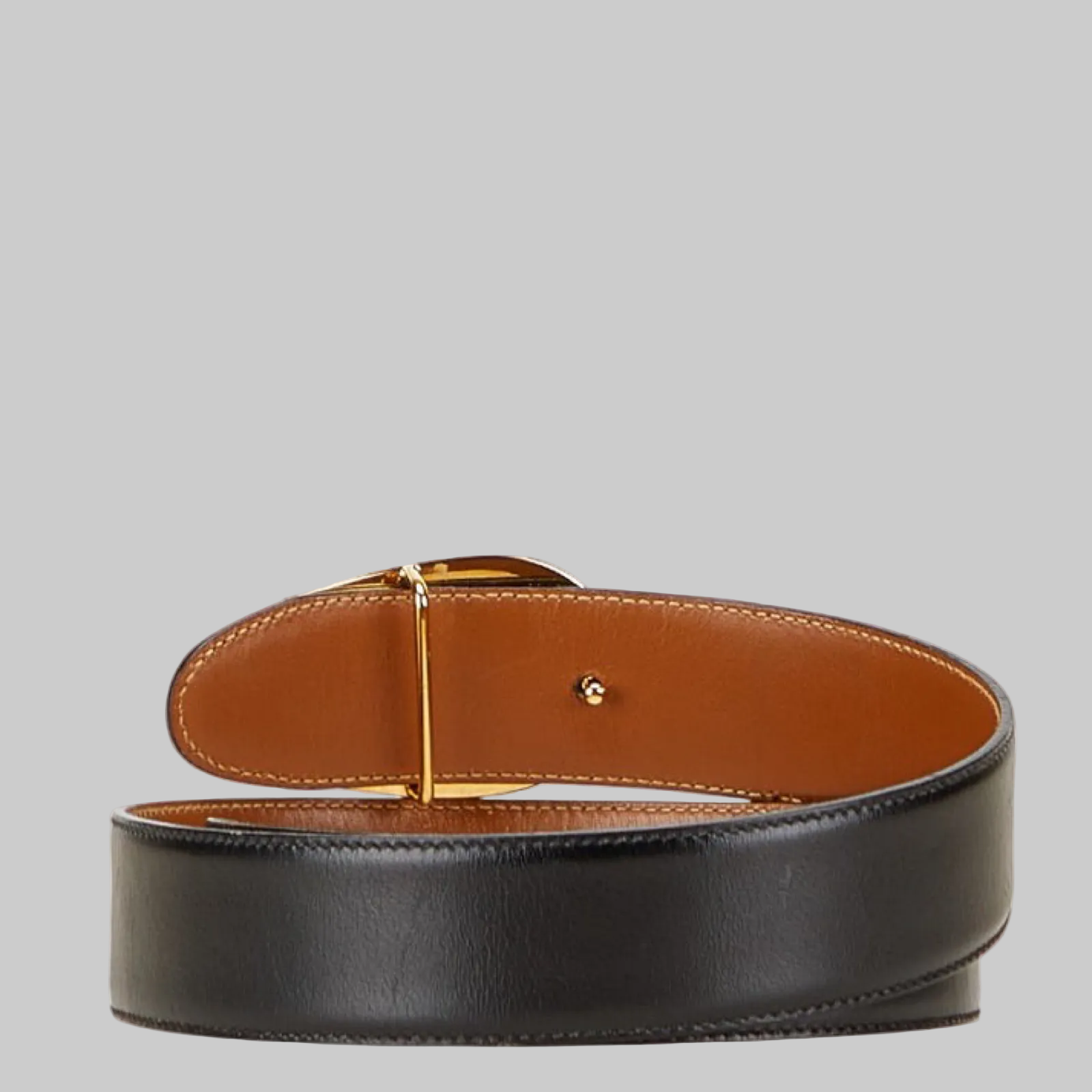 Gucci Black Leather Belt with Gold G Buckle – Ladies – Size 65 (26) Previously Owned Authentic