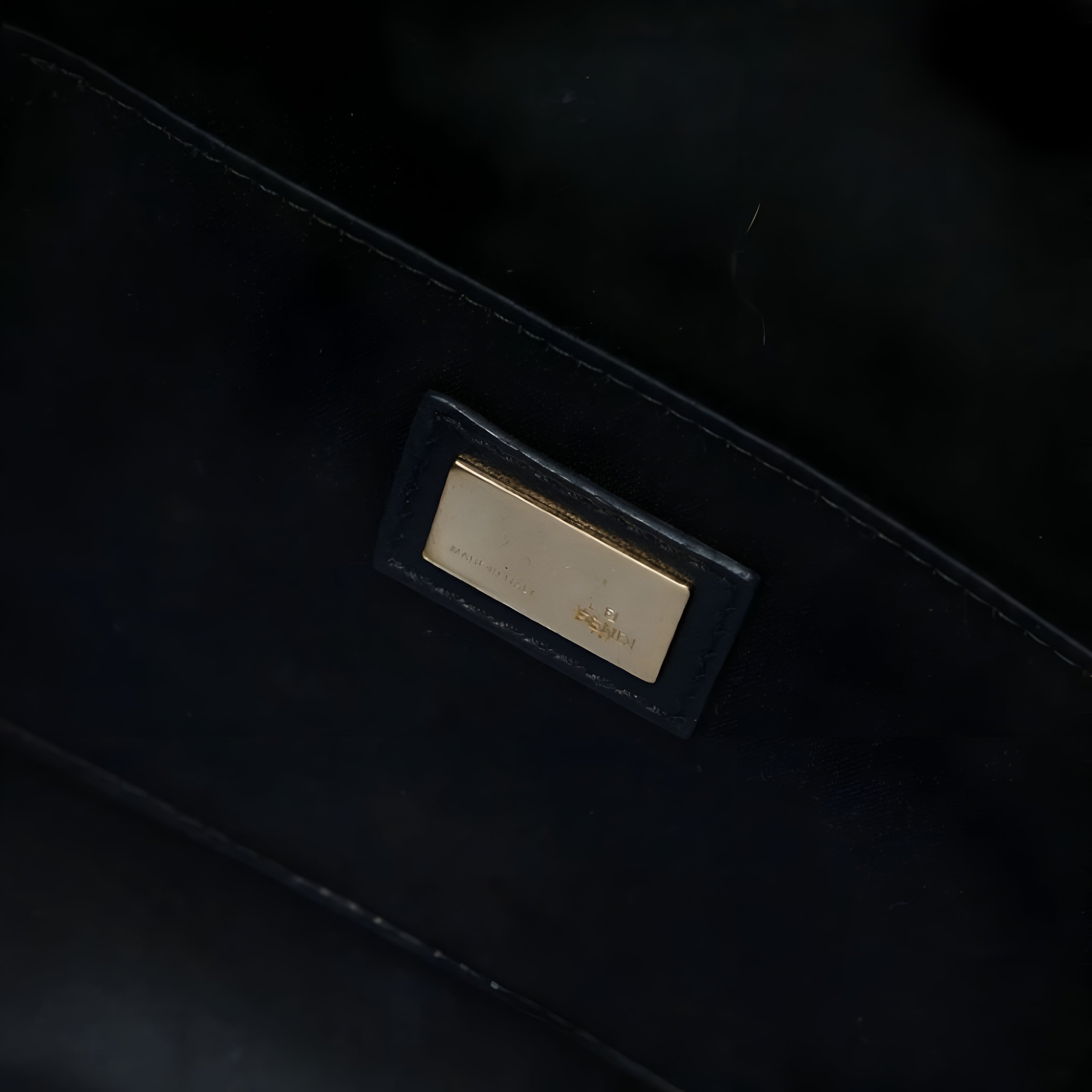 FENDI Bucket 2-Way Leather Clutch Shoulder Bag Authentic Previously Owned