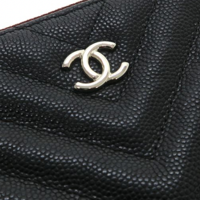Chanel Caviar Matelassé Clutch Bag Black previously owned Authentic