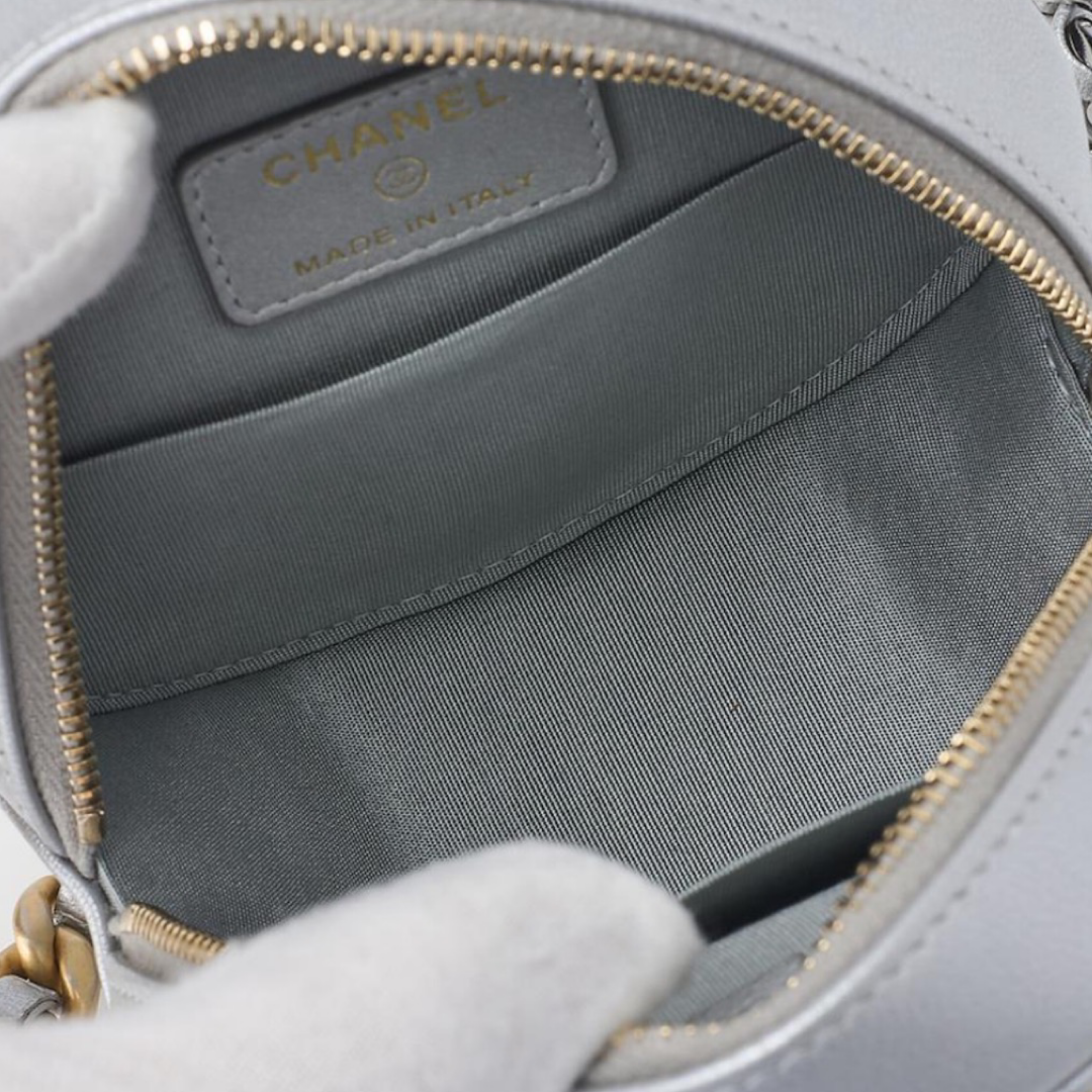 CHANEL 19 Matelassé Chain Shoulder Bag Lambskin Silver – Near-New Condition Previously Owned Authentic
