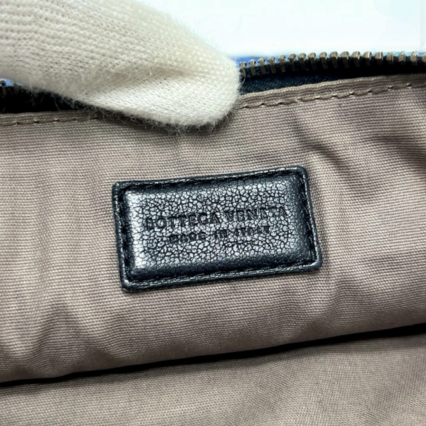 Bottega Veneta Intrecciato Leather Clutch Black Blue Green – Pre-Owned Very Good Condition | L’LUXE Authentic’s