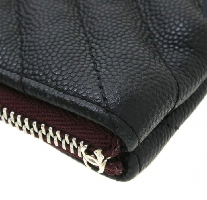 Chanel Caviar Matelassé Clutch Bag Black previously owned Authentic