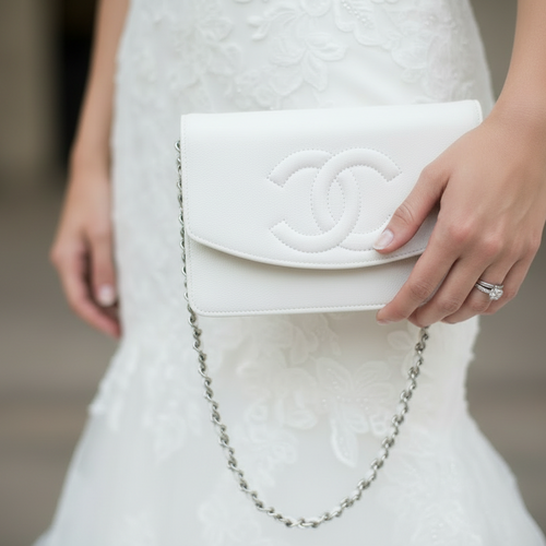 Chanel White Caviar Métiers d’Art Coco Mark Chain Wallet Authentisch, gebraucht