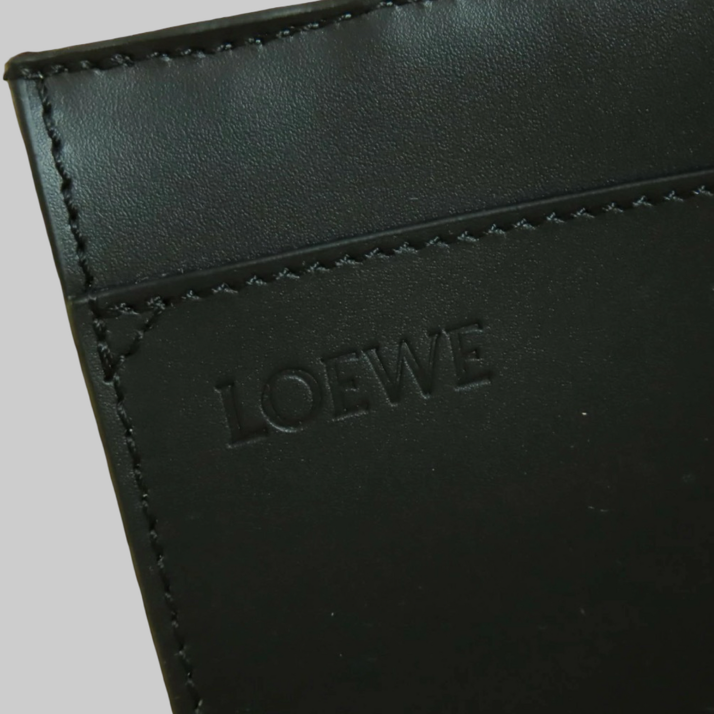 LOEWE Small Raffia Punch-Hole Basket Previously Owned-Unused Condition | L’LUXE Authentic’s