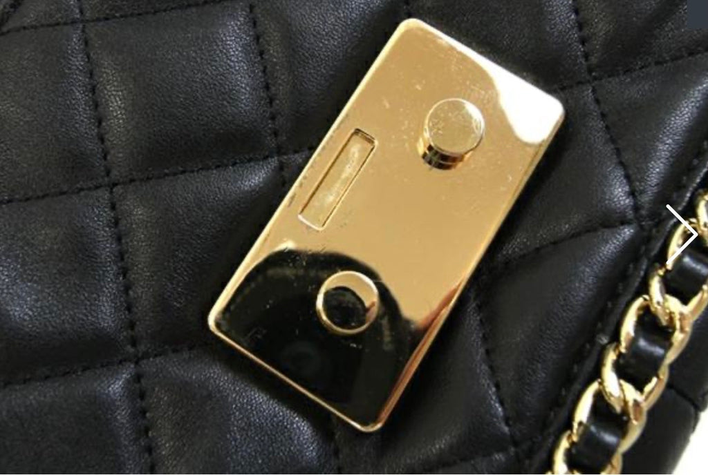 Michael Kors Chain Shoulder Bag Quilted Leather Black Gold – Pre-Owned -Very Good Condition | L’LUXE Authentics