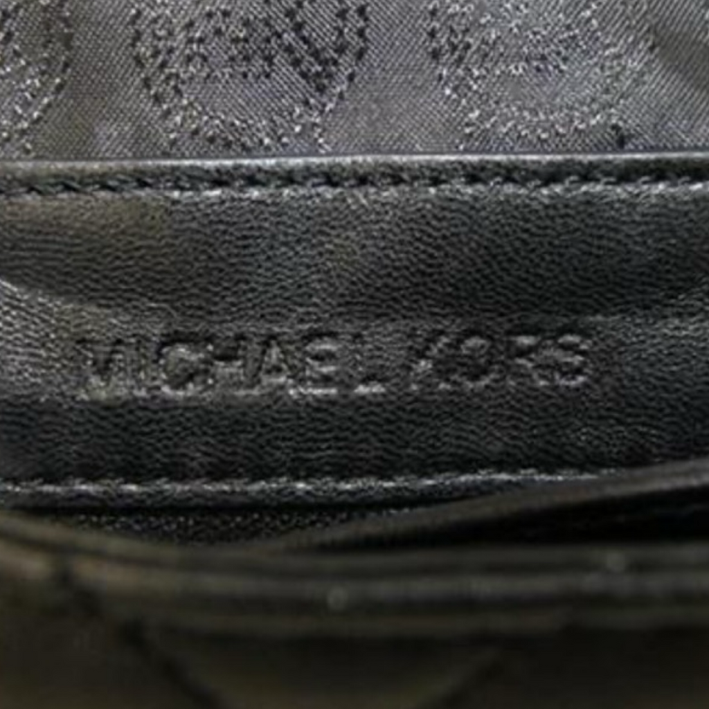 Michael Kors Chain Shoulder Bag Quilted Leather Black Gold – Pre-Owned -Very Good Condition | L’LUXE Authentics
