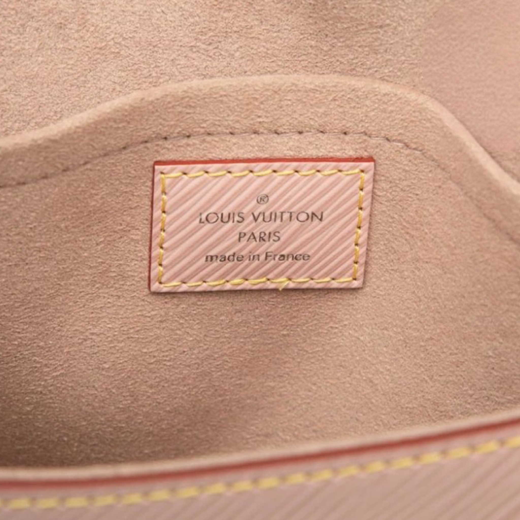 Louis Vuitton Saint Cloud Epi Leather Rose Ballerine Pink Crossbody Bag Previously Owned Authentic