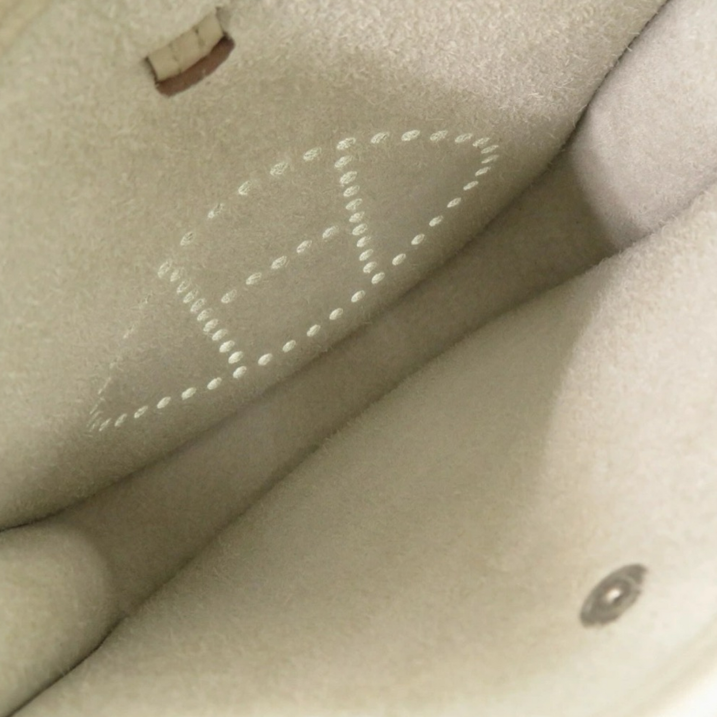 Hermès Evelyne TPM Taurillon Clemence Beton Silver Hardware 2025 – Pe-Owned- Like New Condition | L’LUXE Authentic’s